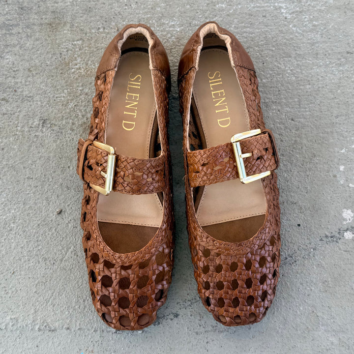 CARMI Woven Flat by Silent D - ALMOND