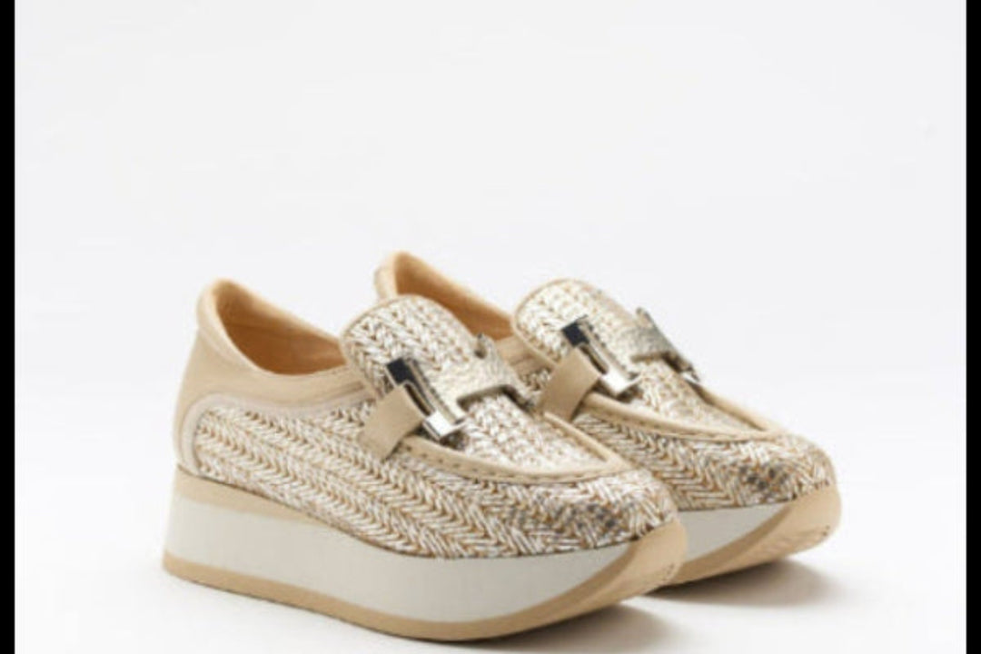 Coro Raffia by Softwaves - Silver/Almond