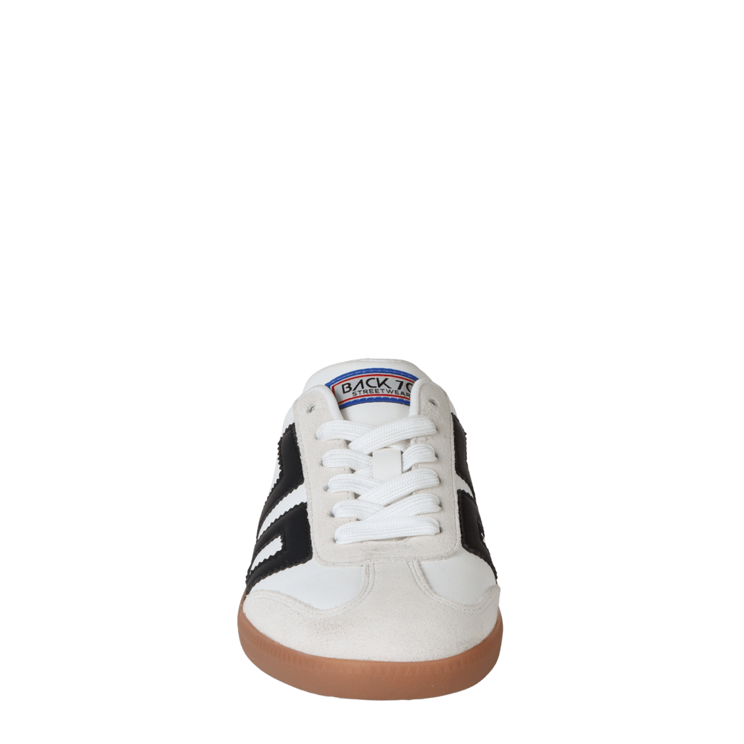 Easter by Back 70 White/Black