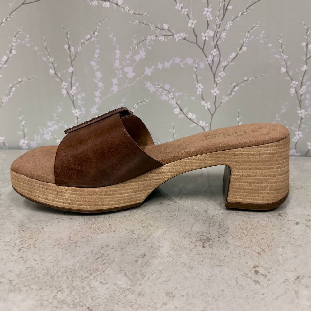 Gabor Buckle Heel Camel 52