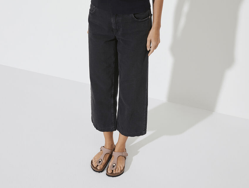Gizeh Softfootbed by Birkenstock - Old Rose Sandal