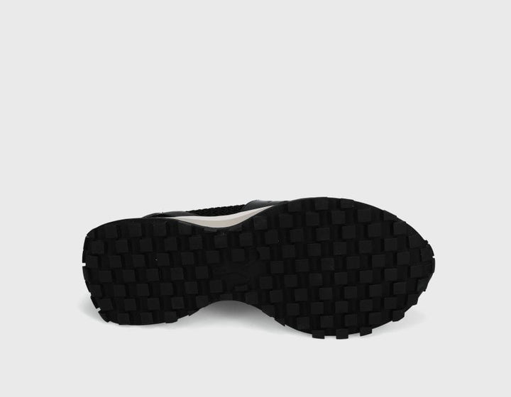 Qajus by Vaneli - Black