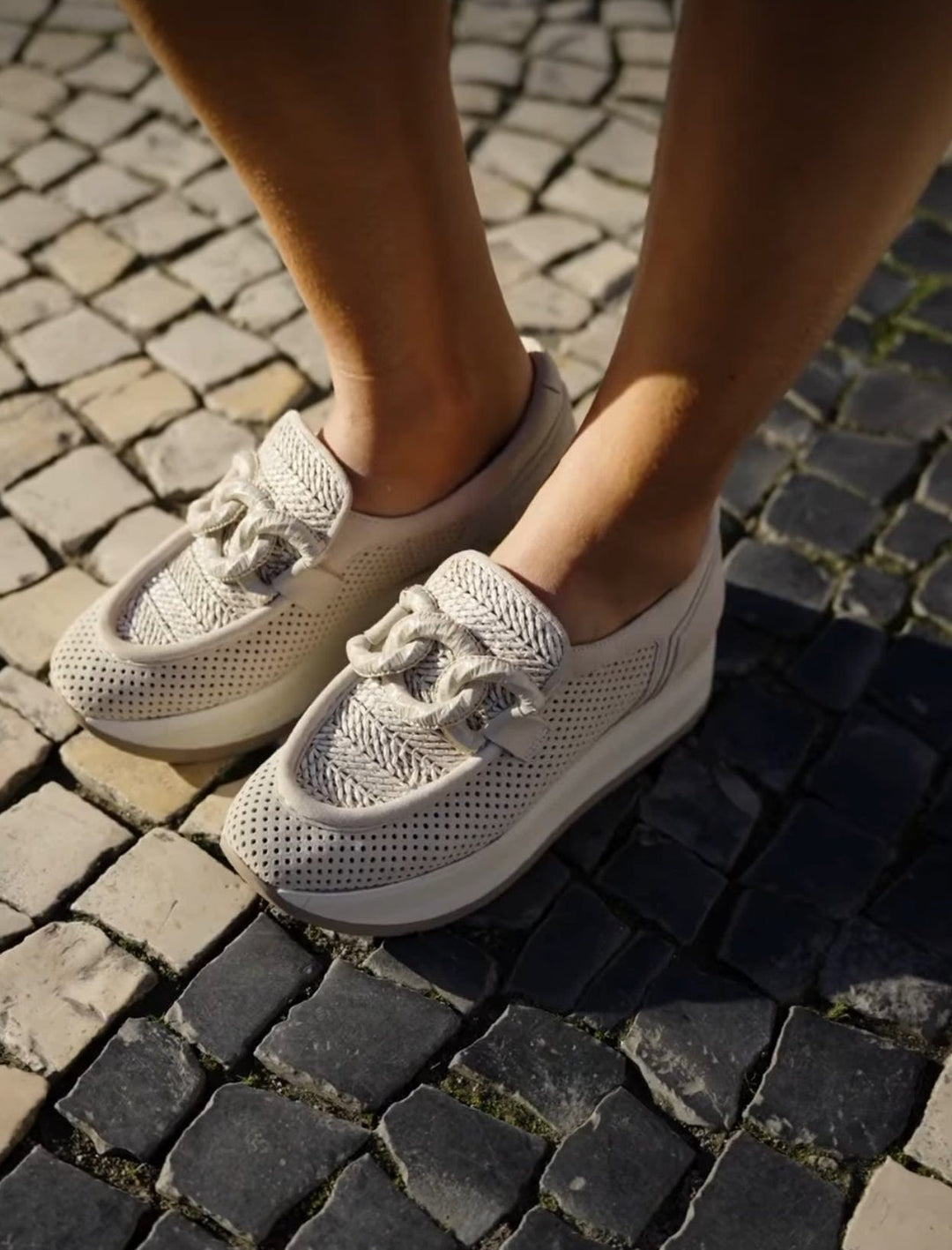 Softwaves CINTIA Raffia Platform Coco