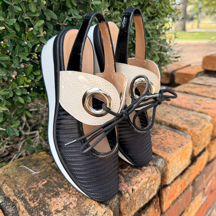 Sporty Tie by Ezzio - Black / Beige