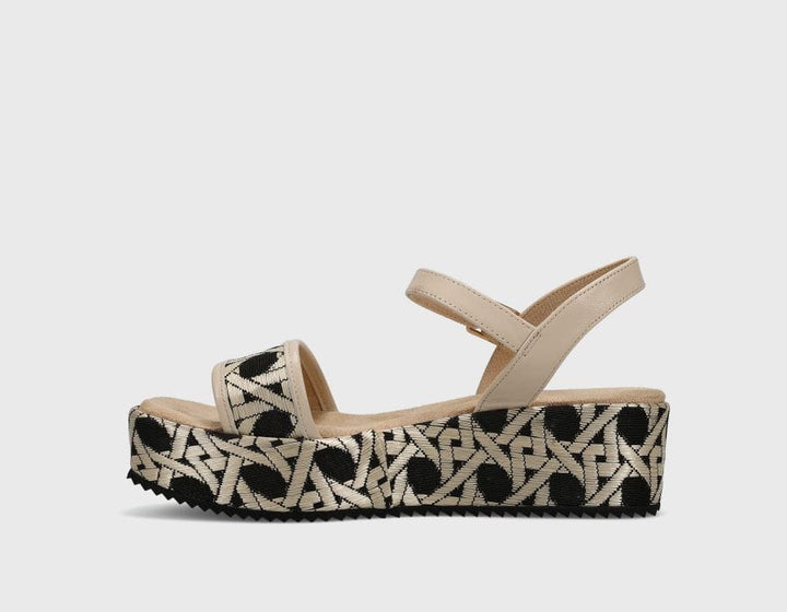 Walda by Vaneli - Cream/ Blk